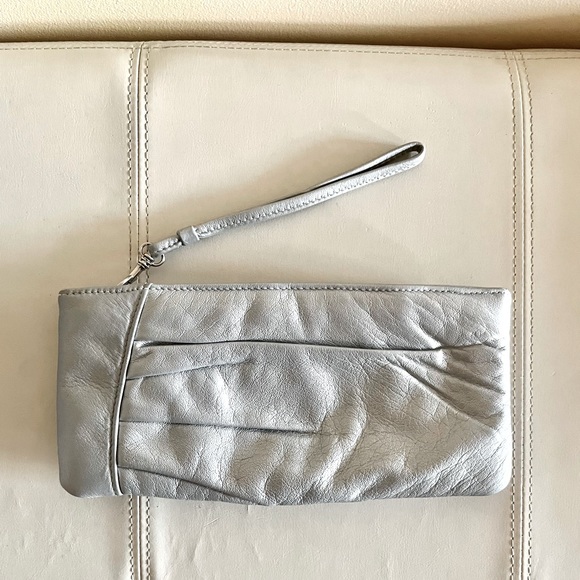 Metallic leather wristlet by Cache. - Picture 2 of 7